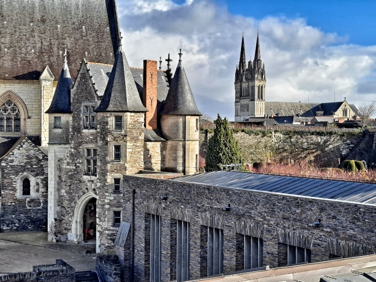 Interior castillo Angers