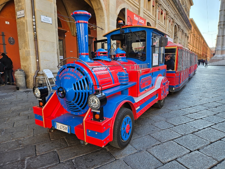 Tren al Santuario San Luca