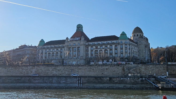 Baños termales Gellert