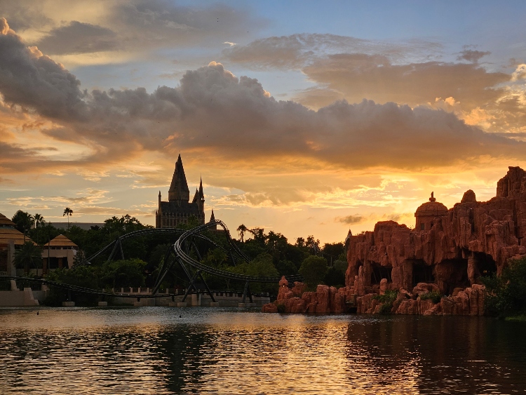Island of Adventure atardecer