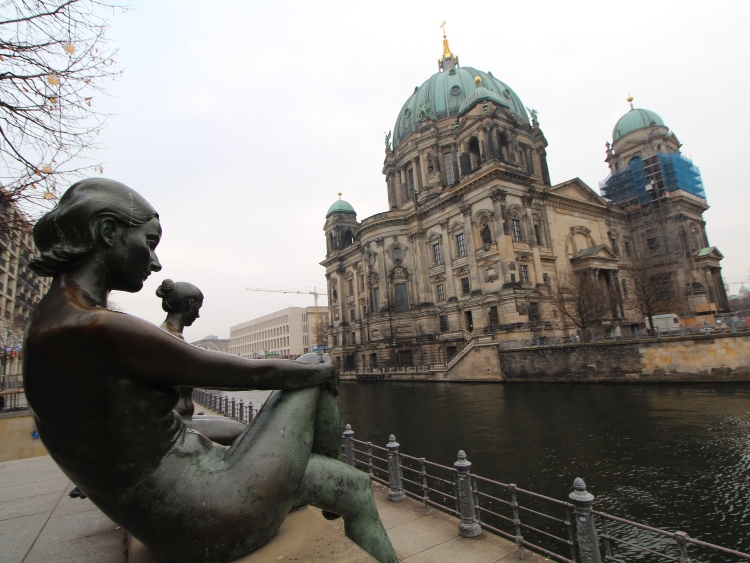 Three Girls One Boy Statue