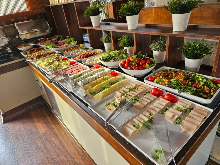 Hotel Fehmi Bey buffet