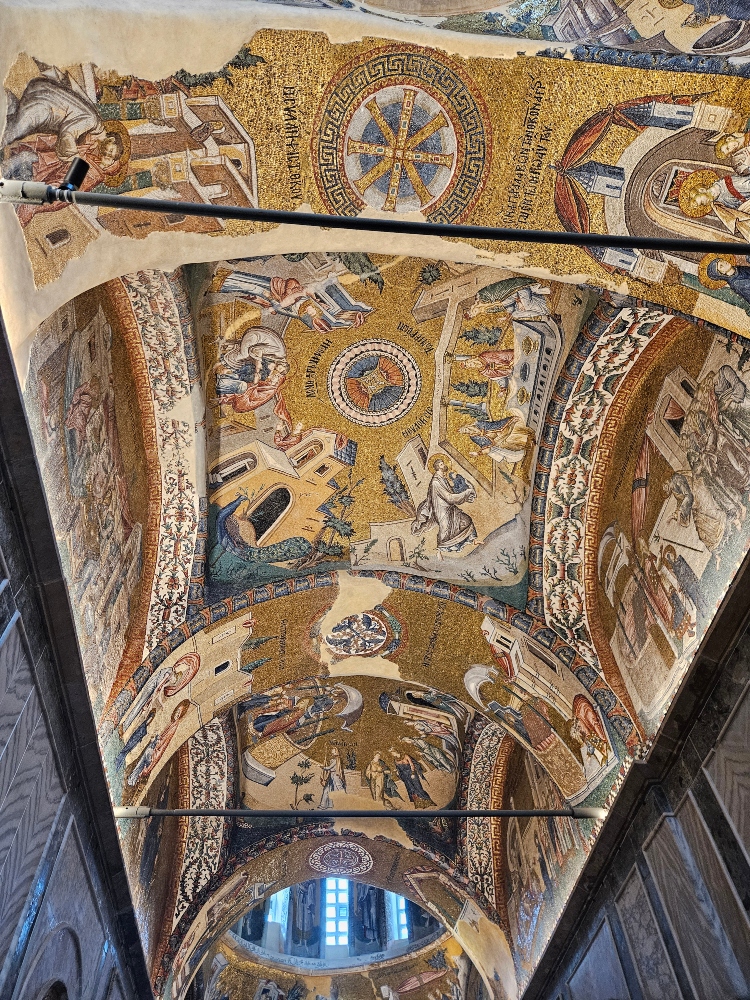 Iglesia San Salvador de Cora mosaicos