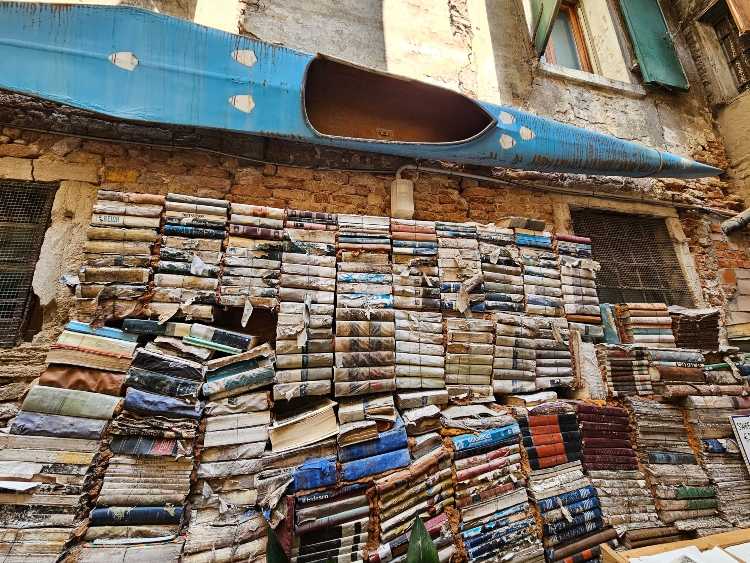 Librería Acqua Alta