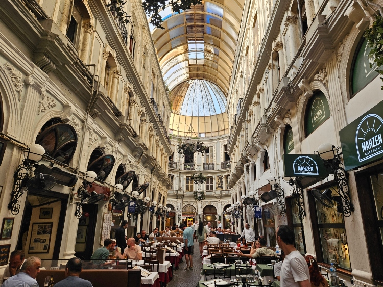 Pasaje de las flores interior